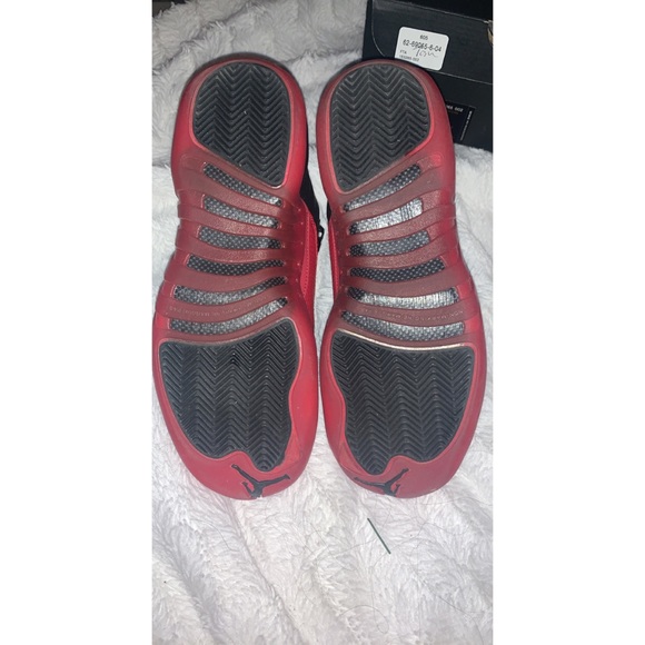 Air Jordan 12 Retro Flu Game - Picture 2 of 3